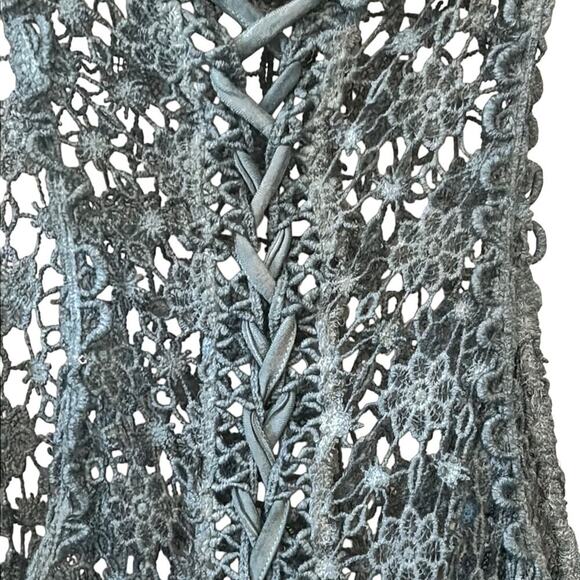 POL Blue Crochet Sleeveless Top-NWOT - Picture 4 of 7